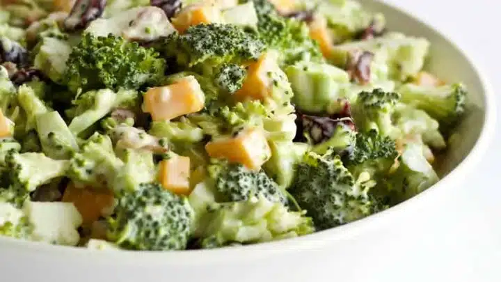 Bacon Cheddar Broccoli Salad