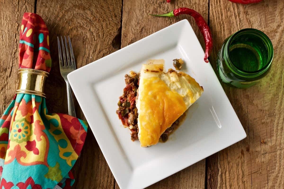 Shepherd's Pie Has A Hamburger Filling Spiced With A Southwestern Flair, Topped With Creamy Mashed Potatoes And Melted Shredded Cheese. A Comforting, Filling Casserole. Http://Homemadefoodjunkie.com