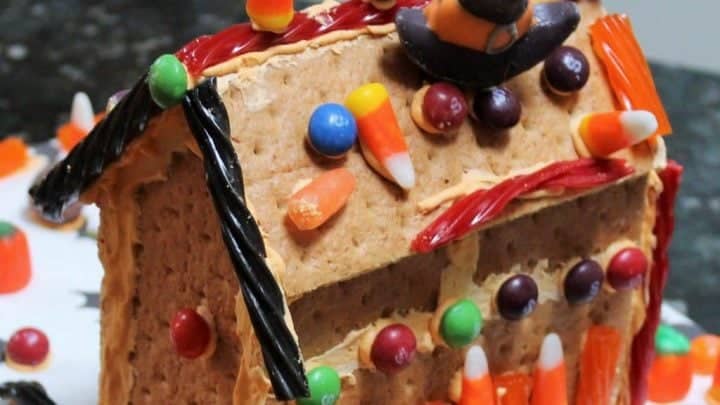DIY Graham Cracker Haunted Houses 1 DIY GrahamCrackerHaunted House