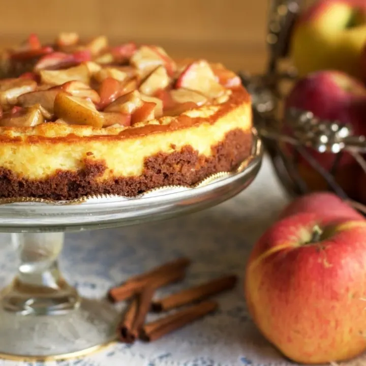 Apple Pie Cheesecake