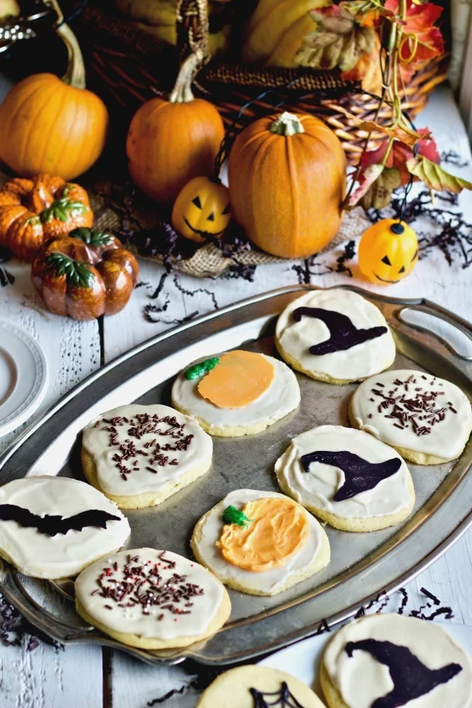Easy Pumpkin Rice Krispie Treats 3 Soft-Buttercream-Sugar-Cookies