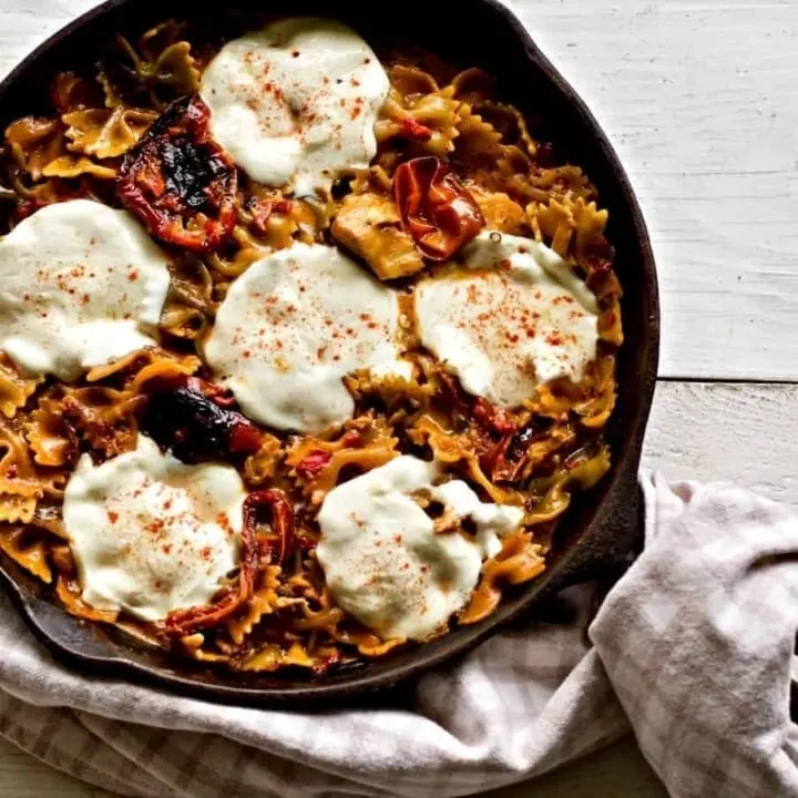 Chicken Pasta with Sun Dried Tomatoes is a Delicious one skillet dinner with a zingy Italian taste