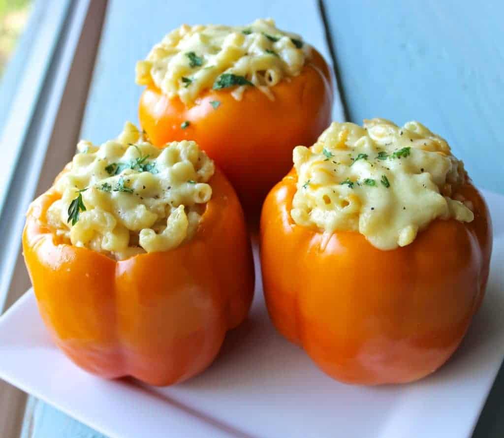 Delectable Pasta Stuffed Bell Peppers Filled With Mac And Cheese And Baked Chicken 