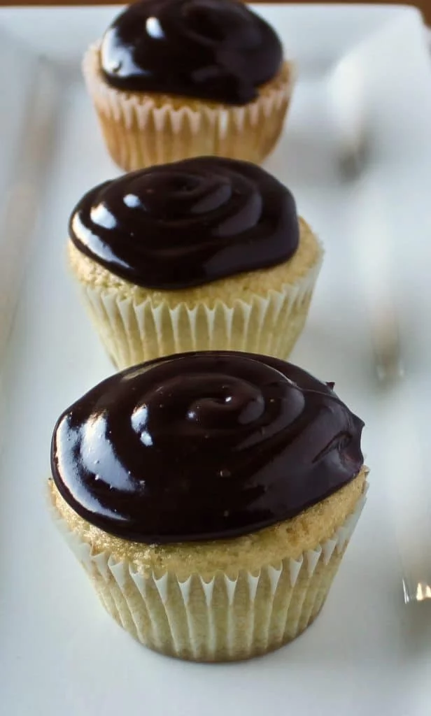 Chocolate Eclair Cupcakes