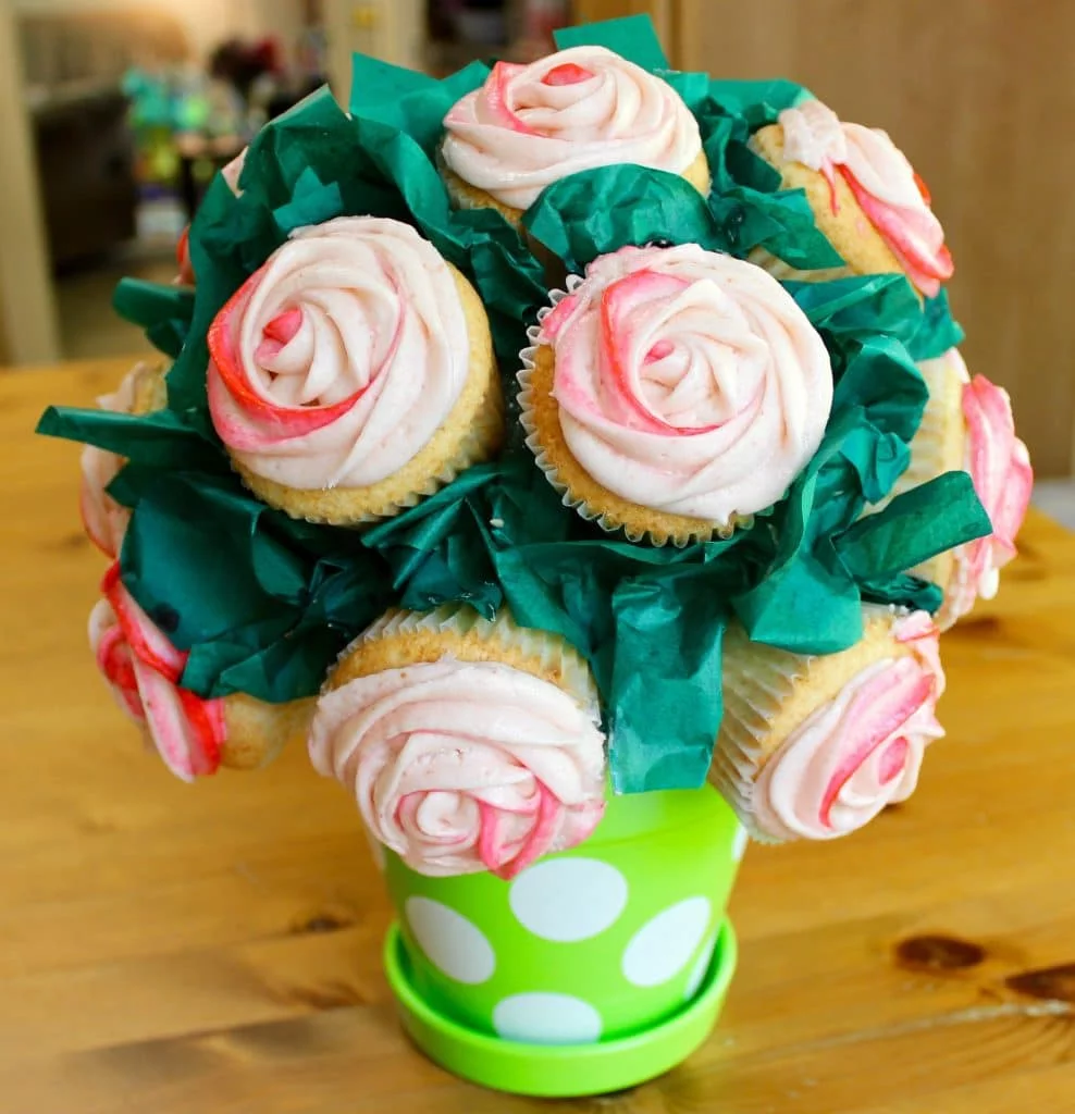 Moscato Cupcakes With Strawberry Frosting Cupcake Bouquet