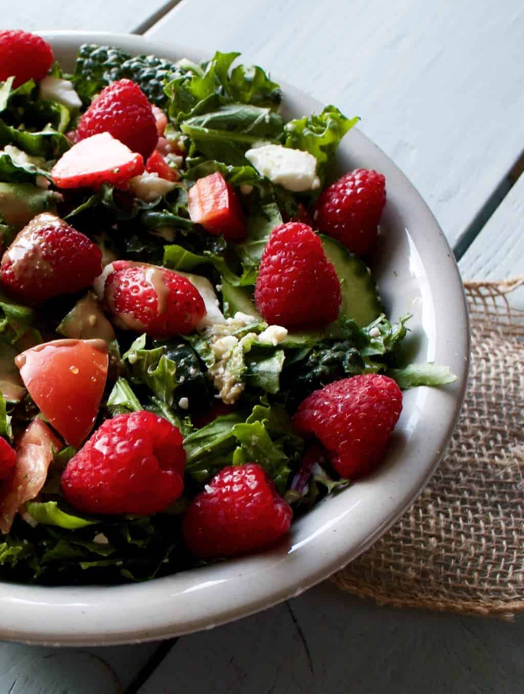 Garden Berry Salad With Balsamic Dressing 1 Spring Garden Berry Salad