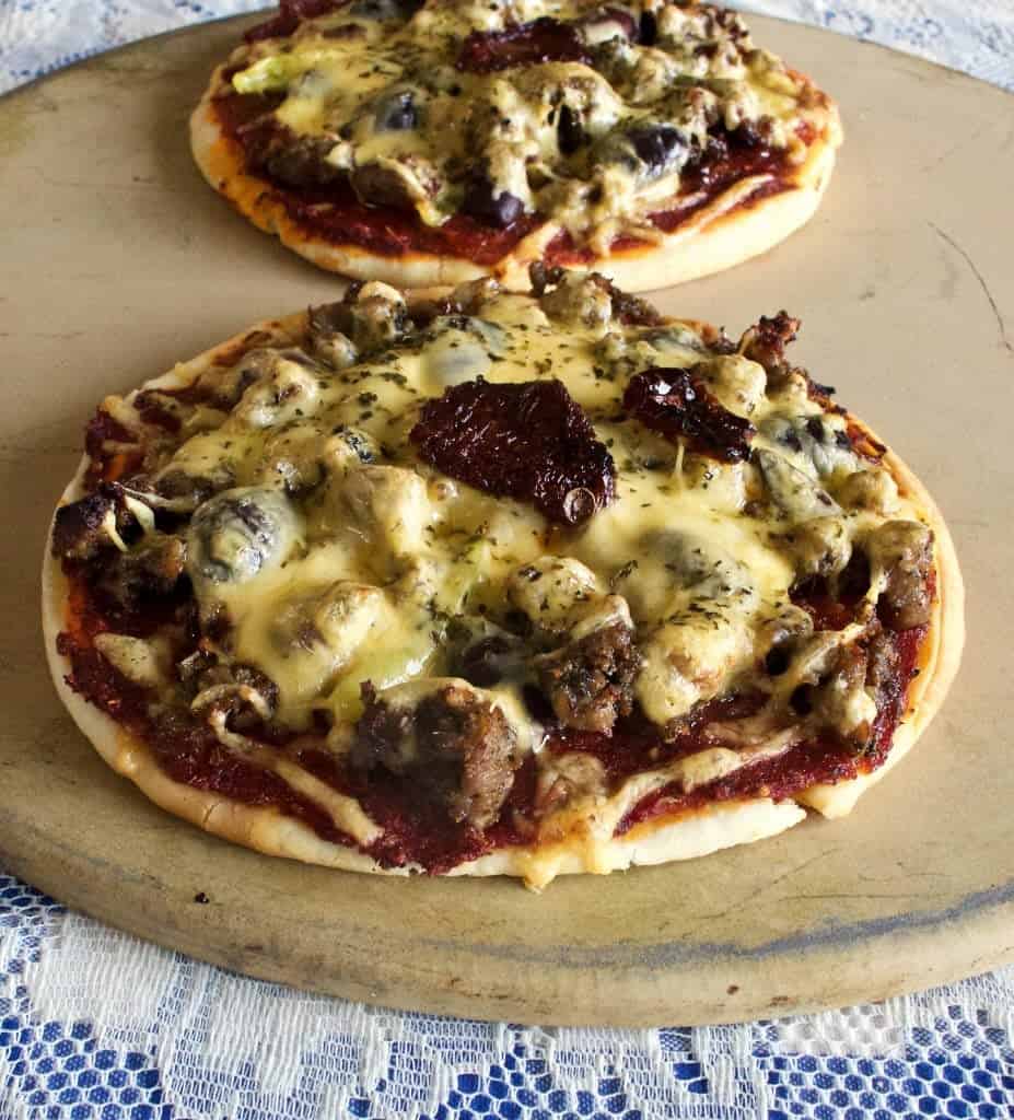 Mediterranean Naan Pizza