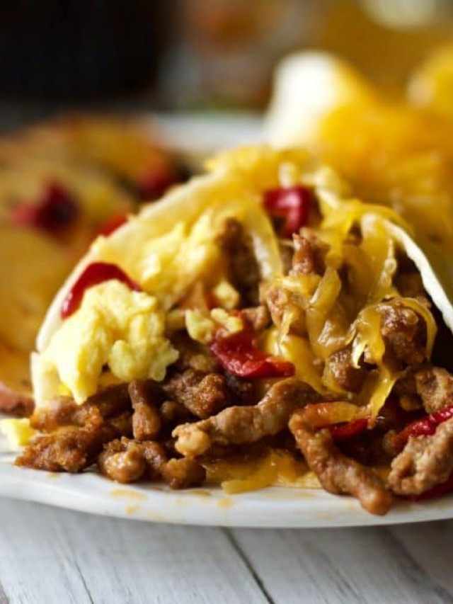 Cheesy Chorizo Egg Breakfast Burritos | Homemade Food Junkie