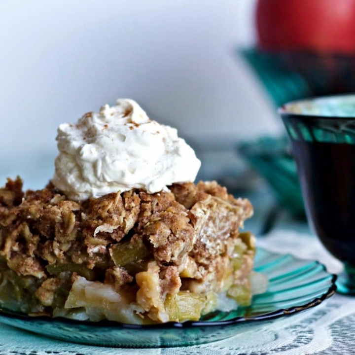 Mid Winter Rhubarb Apple Fruit Crisp A delicious treat made with Maple Syrup! http://homemadefoodjunkie.com