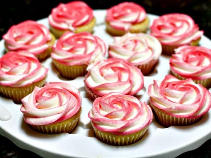 Moscato Cupcakes With Strawberry Frosting Homemade Food Junkie