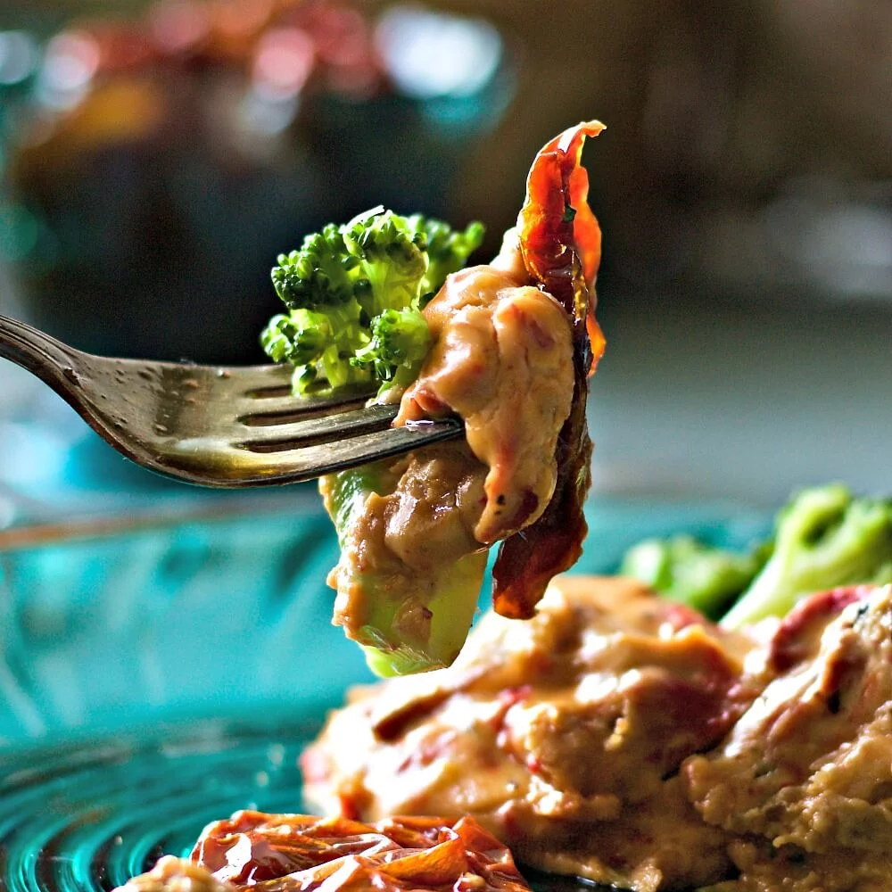 Roasted Pepper Cheese Fondue Sauce Low Carb, Low Sugar, Gluten Free Http://Homemadefoodjunkie.com