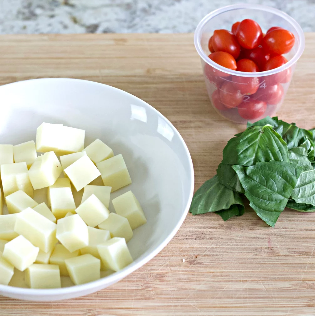 Caprese Salad Bites Ingredients