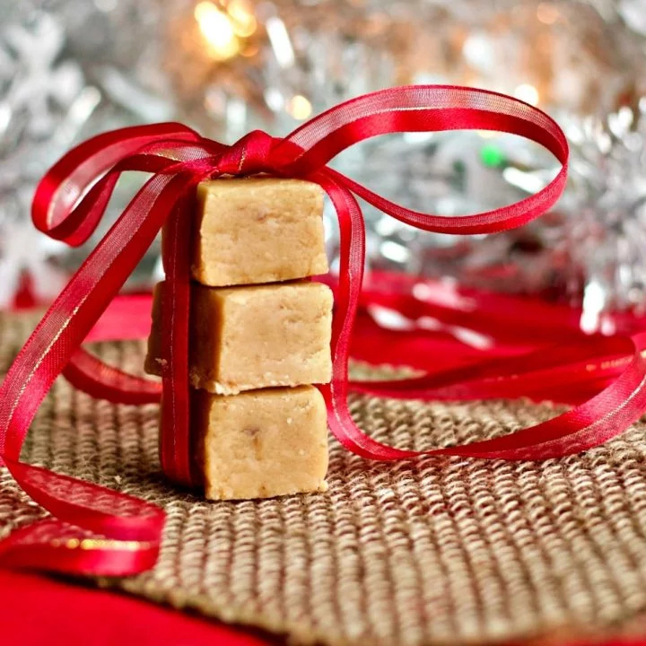 Homemade Peanut Butter Fudge Love this easy recipe. What a great foodie gift!