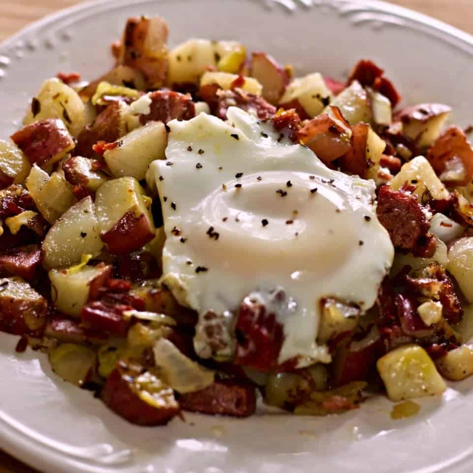 Intense Instant Pot Corned Beef Recipe 10 Corned Beef Hash And Eggs