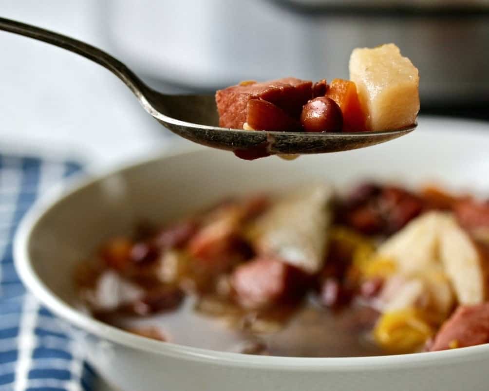 Instant Pot Hambone Bean Soup