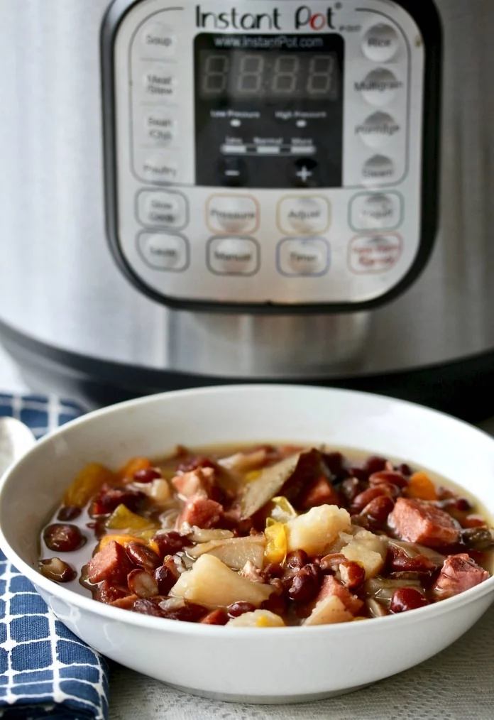 Instant Pot Creamy Split Pea Soup - Happy Foods Tube