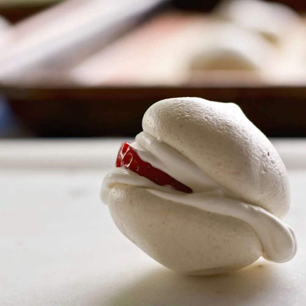 Double Stuffed Berry meringues Double Stuffed Berry meringues