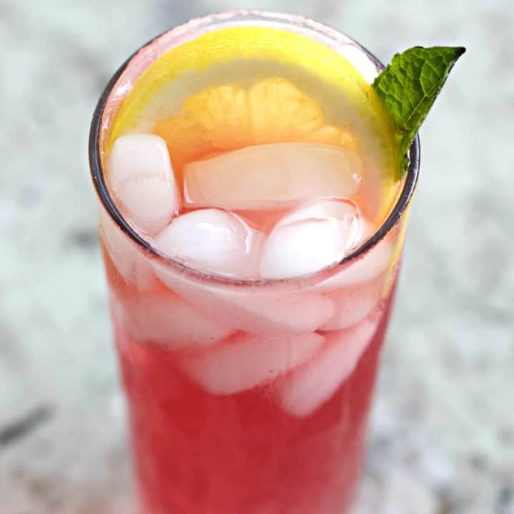 Recette de boisson à la vodka à la limonade rose