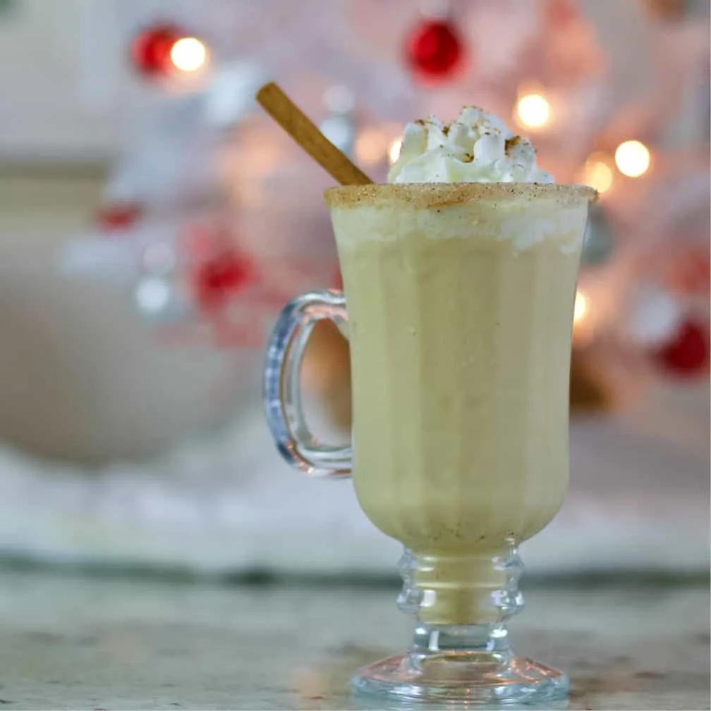 Classic Black Russian Cocktail Recipe 3 Eggnog Christmas Cocktai