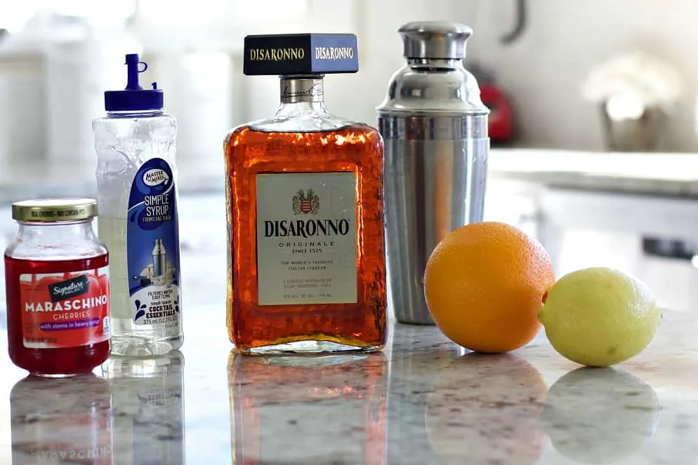 Ingredients For Amaretto Sour