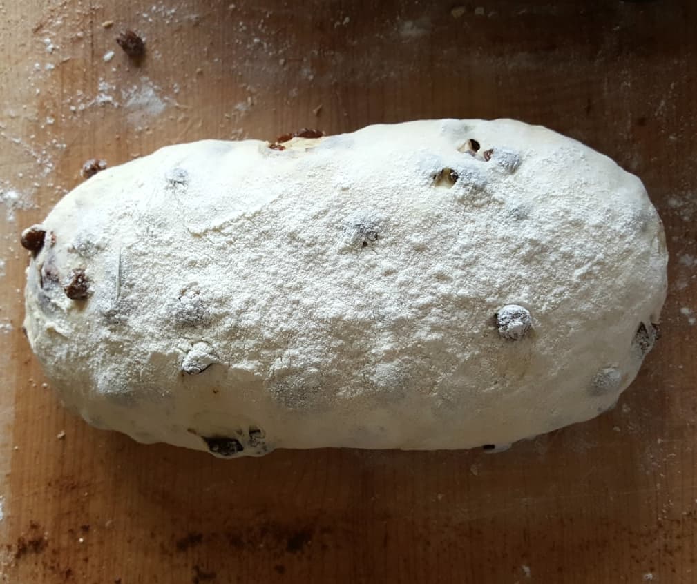 Delicious Soft Sourdough Cinnamon Bread 20 Floured Loaf-Sourdough Cinnamon Raisin Bread