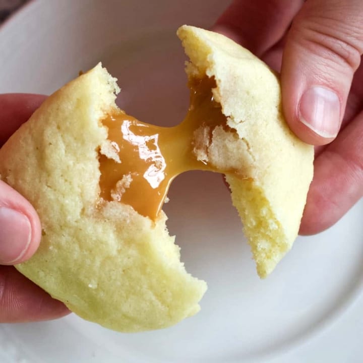 Sugar cookie recipe with caramel filling