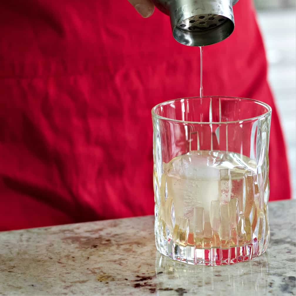 Crown Royal Peach And Cream Whiskey Drink Recipe 12 Straining Peaches And Cream Cocktail