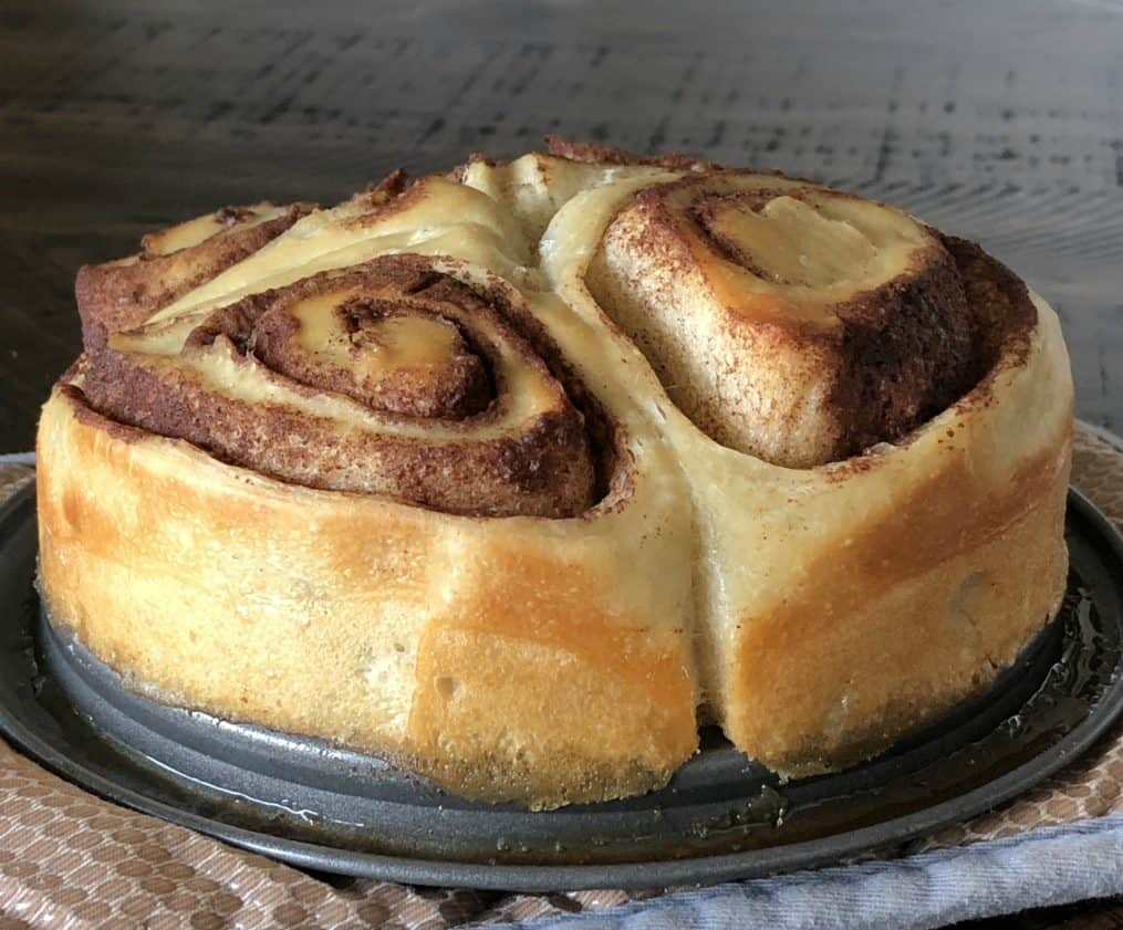 R Baked Cinnamon Rolls