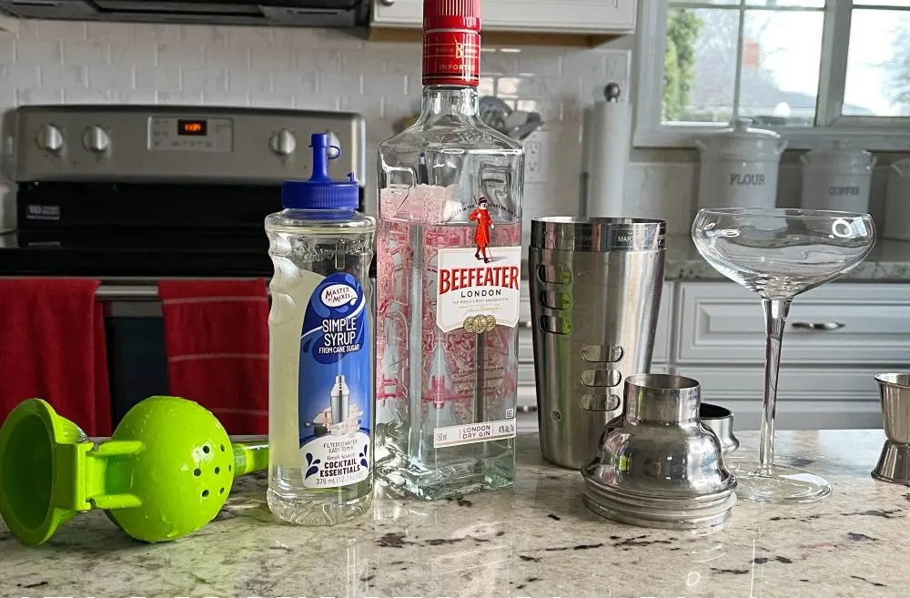 Ingredients For Gimlet Cocktail