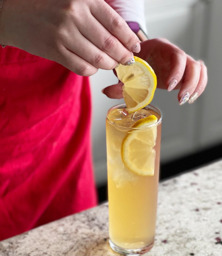 Refreshing Arnold Palmer Spiked Drink 7 Garnishing The Arnold Palmer Spiked