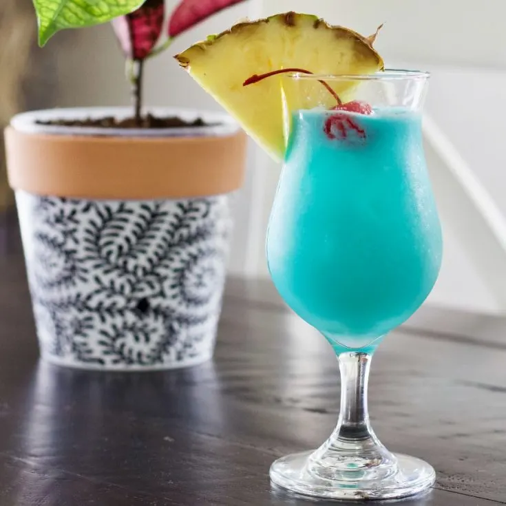 Blue Hawaiian Cocktail 6