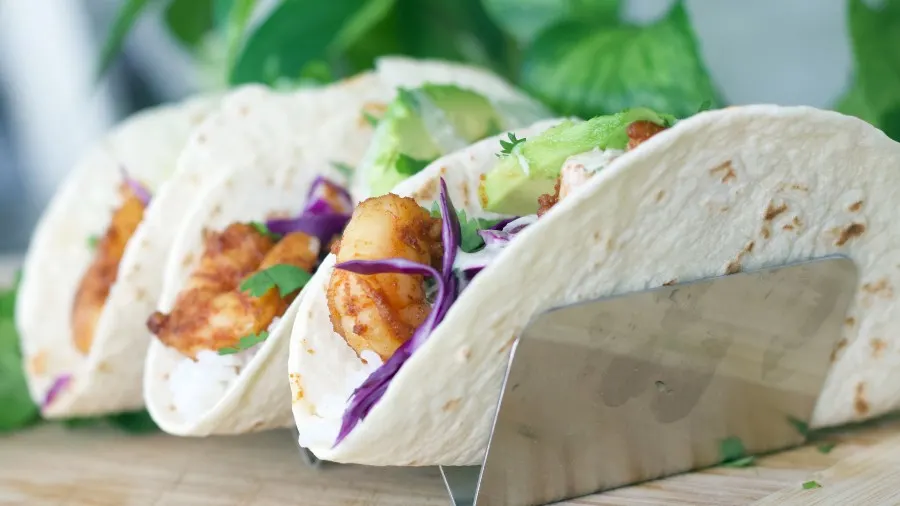 Quick Fried Shrimp Tacos Recipe 6 Shrimp Tacos In A Taco Holder