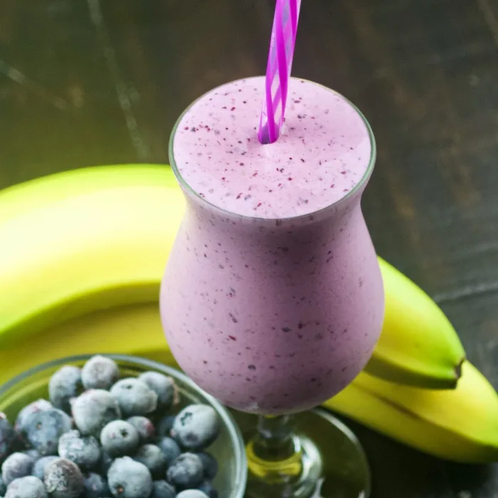 Blueberry banana smoothie