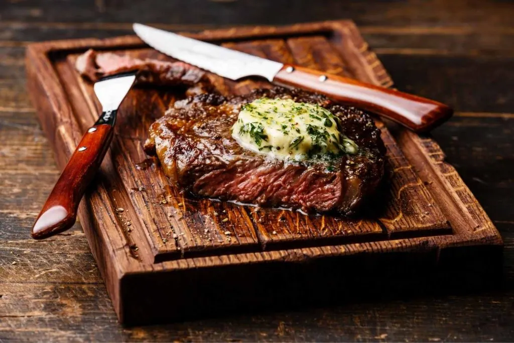 3 Delicious Compound Butter Recipes 6 Herb Butter On Steak