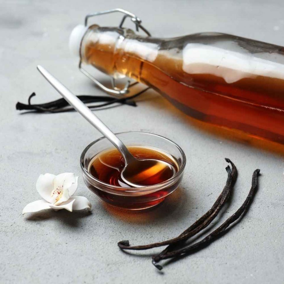 Easy Homemade Vanilla Extract Recipe Homemade Food Junkie
