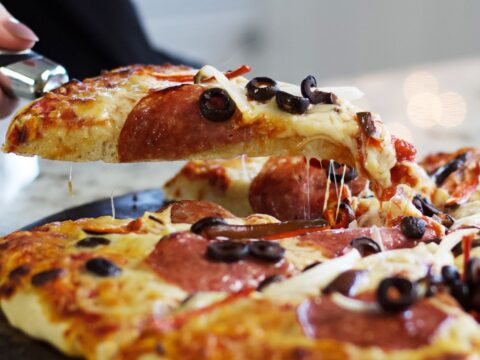 Easy Discard Sourdough Pizza Crust | Homemade Food Junkie