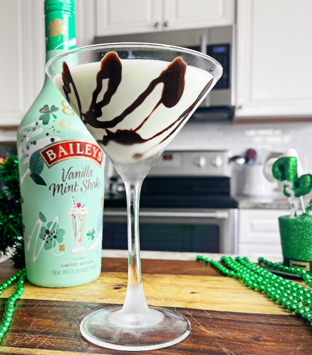 Baileys Vanilla Mint Cocktail