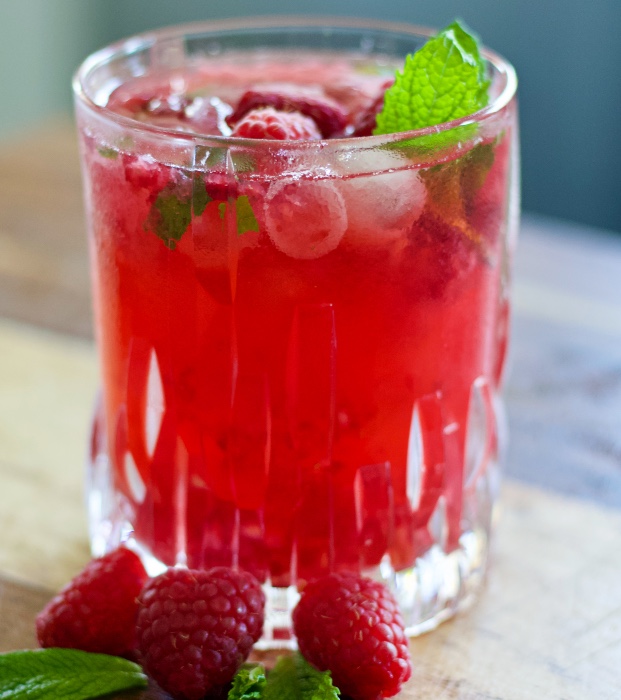 Berry Mint Bubbly Mocktal