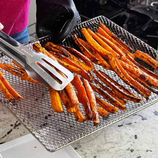 air fryer carrot fries ready to serve