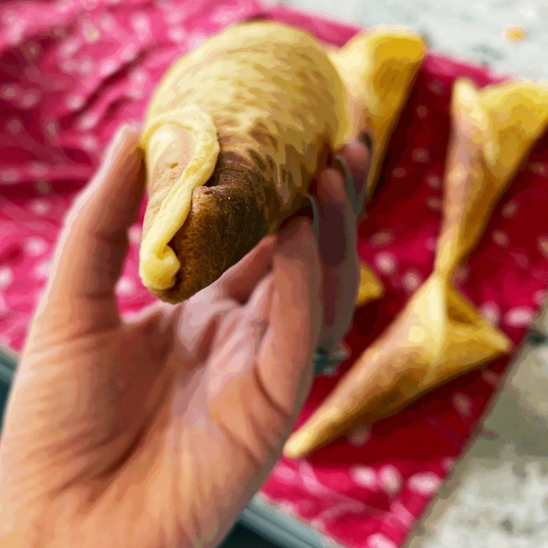Delicious Waffle Cone Recipe 3 Folded Bottom Of Cone Prevents Leakage