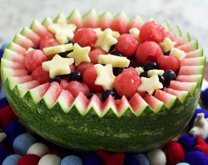 Berry Melon Fruit Bowls & Easy Summer Party Prep ⋆ Sprinkle Some Fun