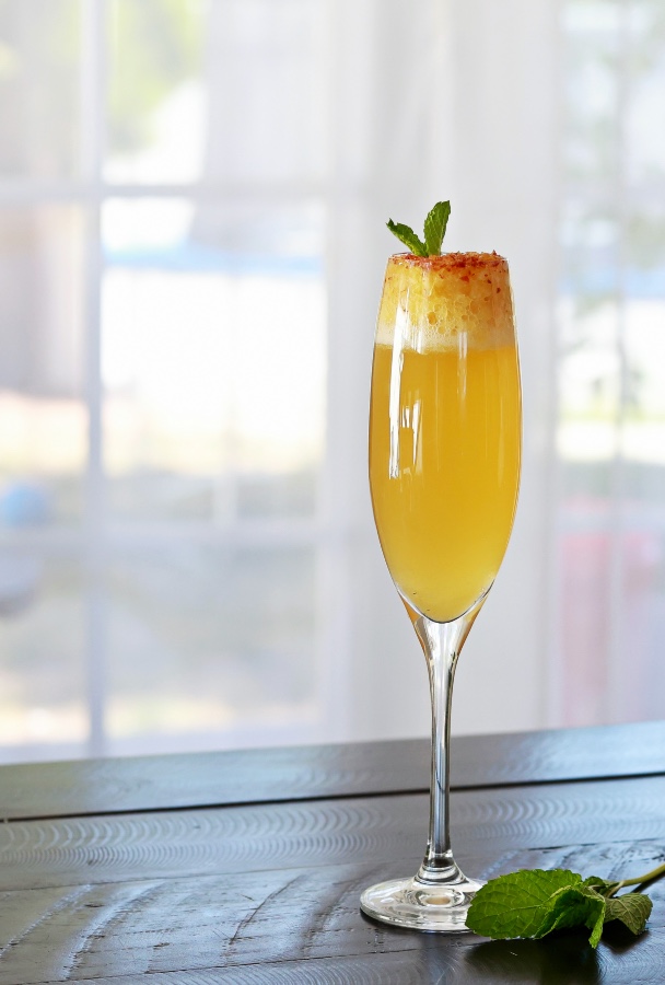 Virgin Peach Bellini