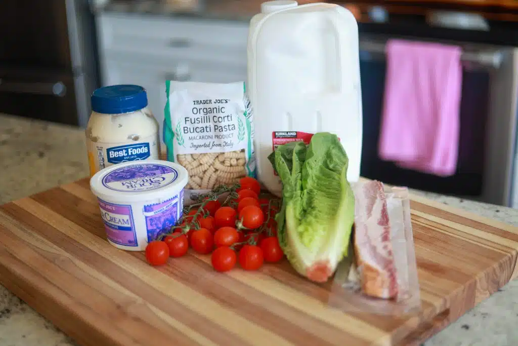 Best Flavor-Packed Blt Pasta Salad You&Rsquo;Ll Make On Repeat 2 Bacon Lettuce Tomato Pasta Salad Ingredients