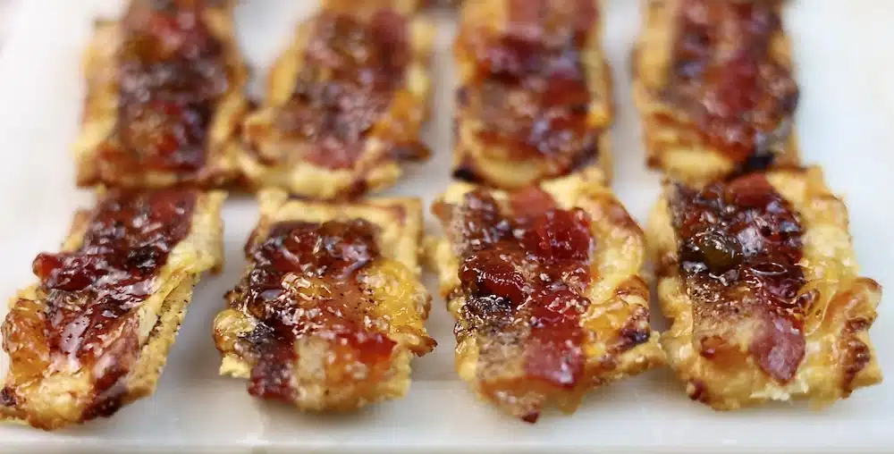 Smoke Gouda Bacon Crackers