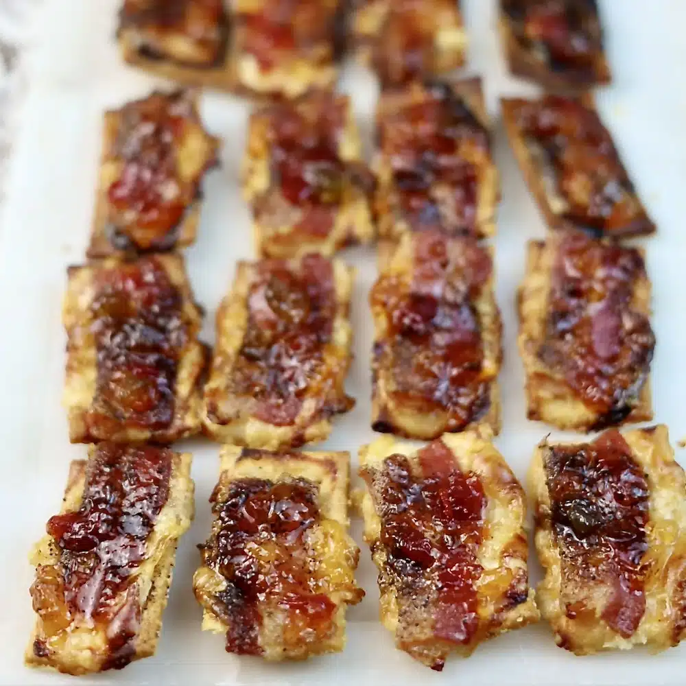 Smoked Gouda Bacon Crackers