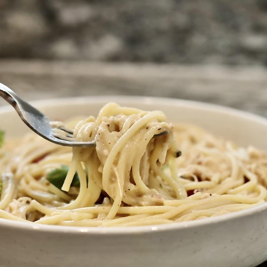 Easy Creamy Crockpot Chicken Spaghetti | Homemade Food Junkie