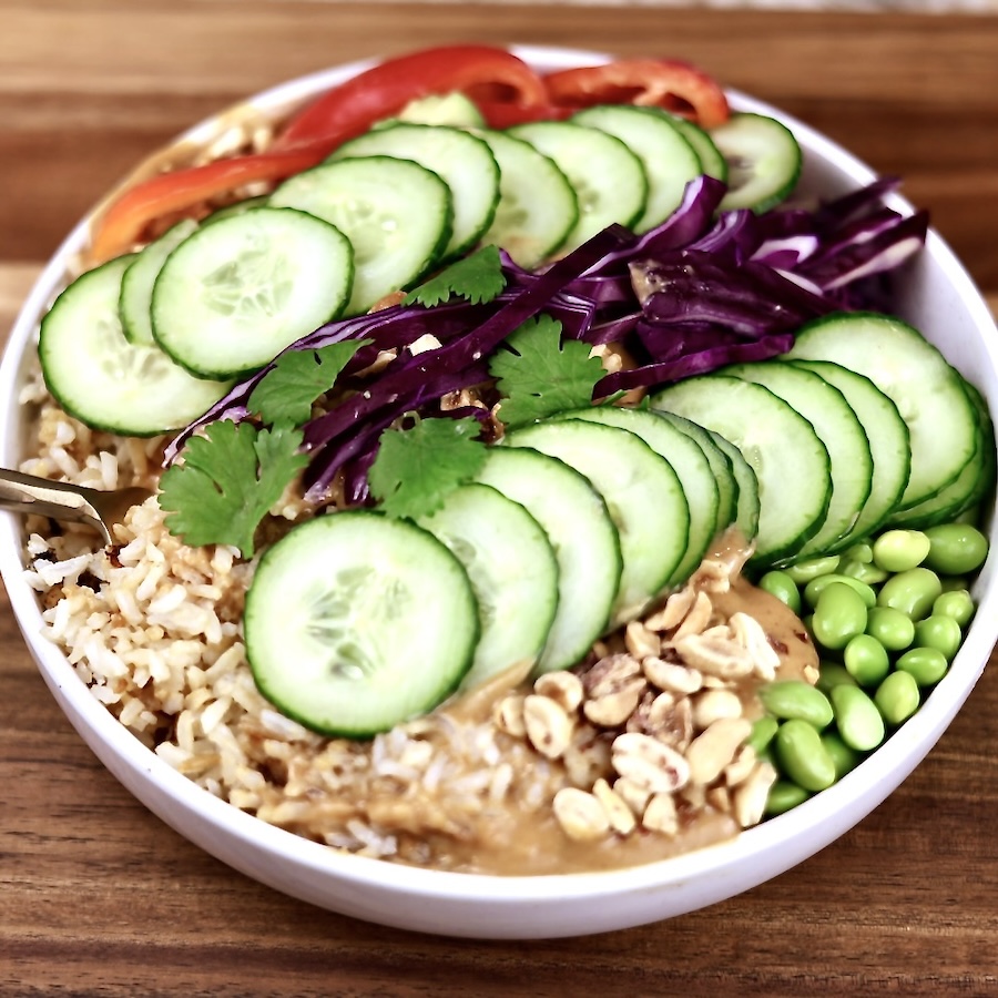 Crispy Rice Veggie Bowl & Peanut Sauce 1 crispy rice veggie bowl