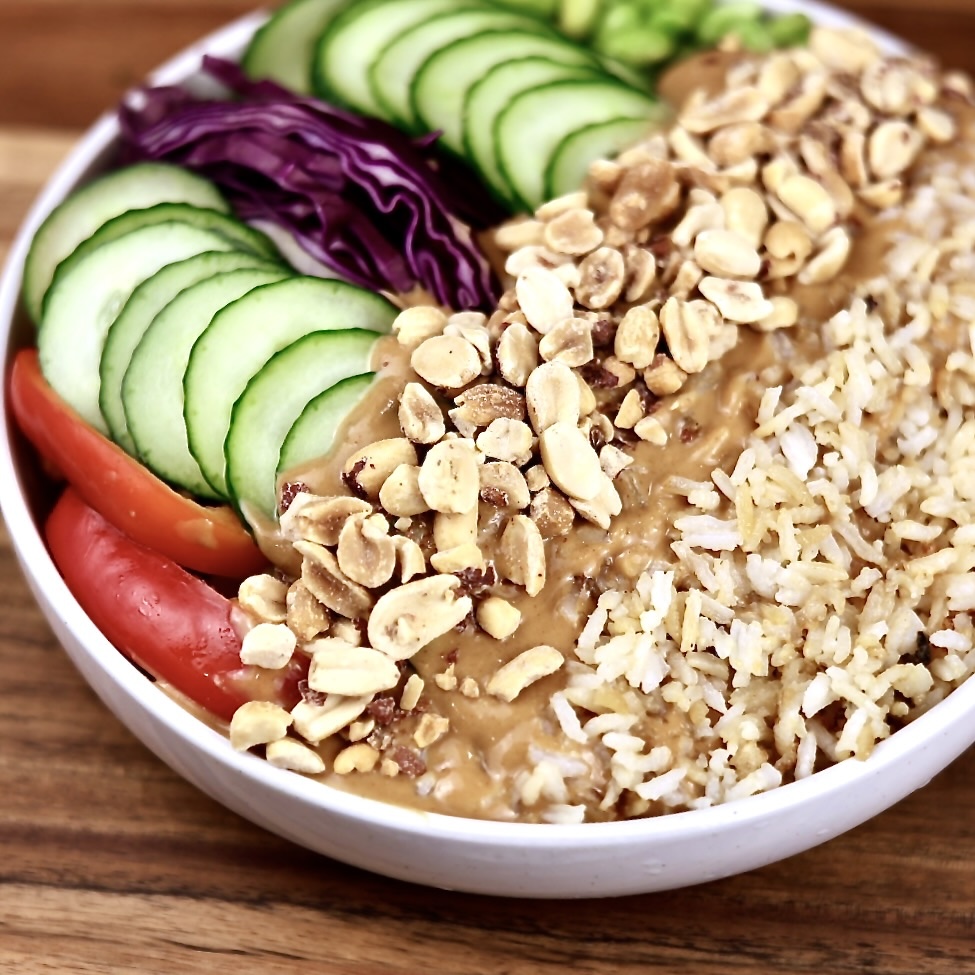 Crispy Rice Veggie Bowl & Peanut Sauce 3 crispy rice veggie bowl