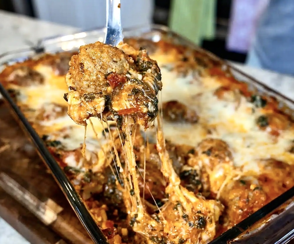 Pantry Staples for Easy Weeknight Dinners 8 Dump $ Bake Lasagna made from pantry items